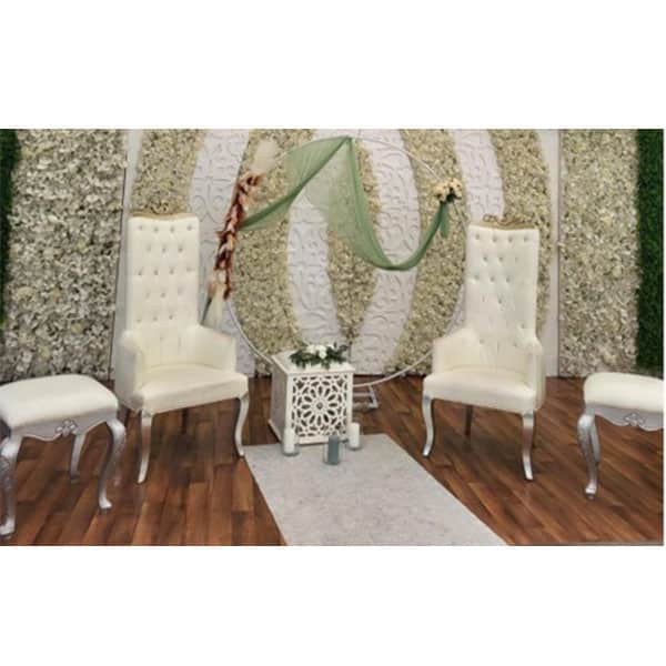 Ensemble fauteuils et poufs